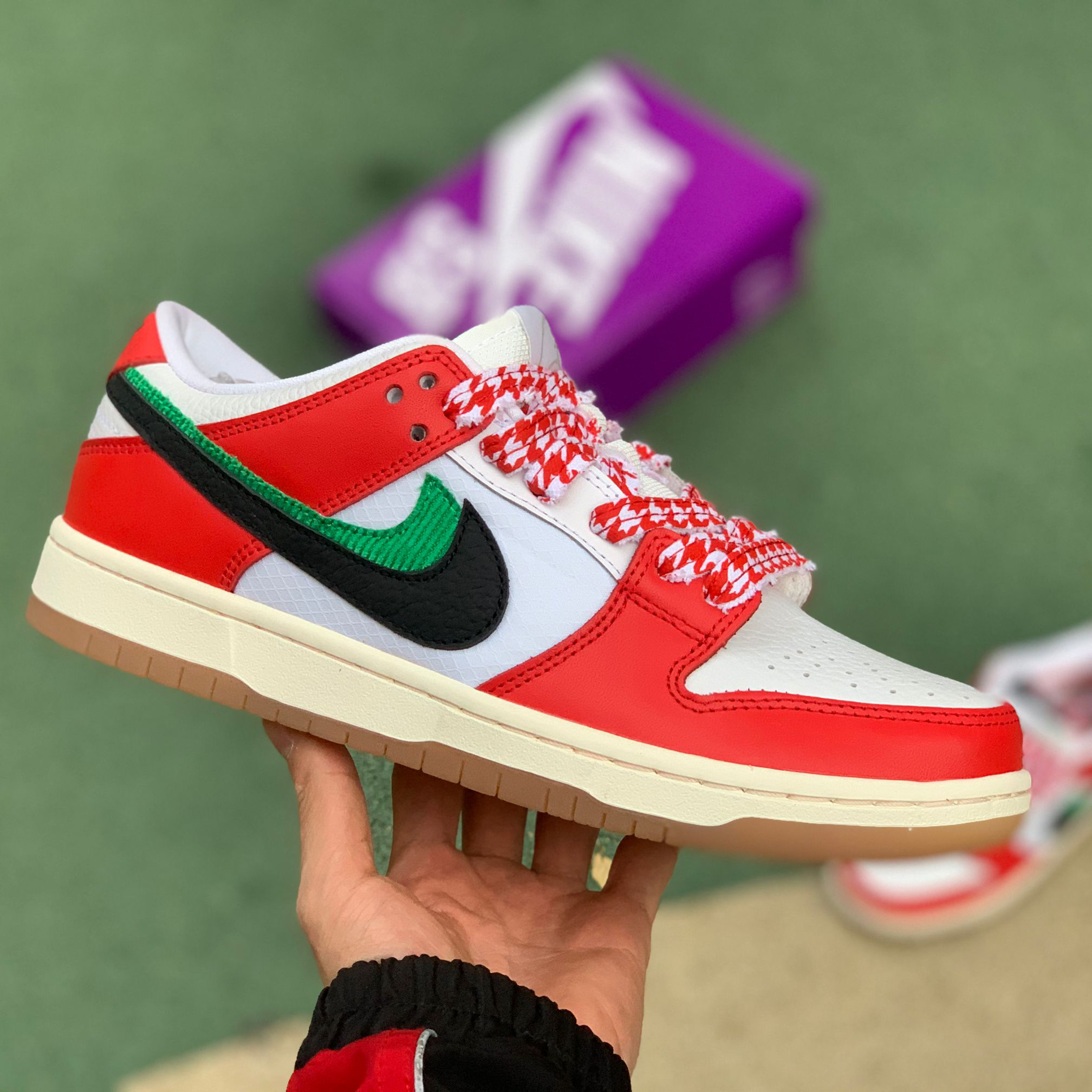 Frame Skate X Nike SB Dunk Low "Habibi" - DesignerGu