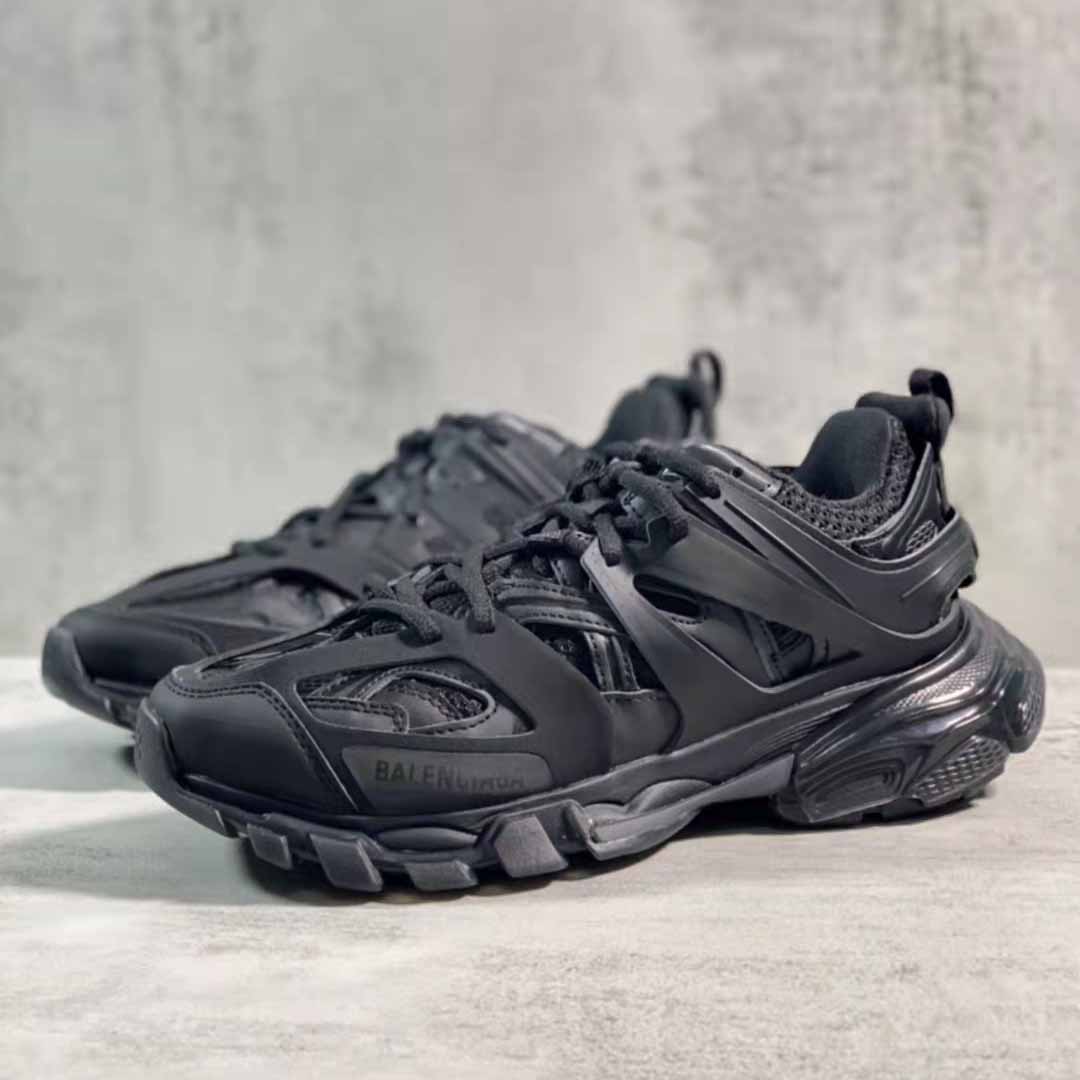 Balenciaga Men's Track Sneaker In Black - DesignerGu