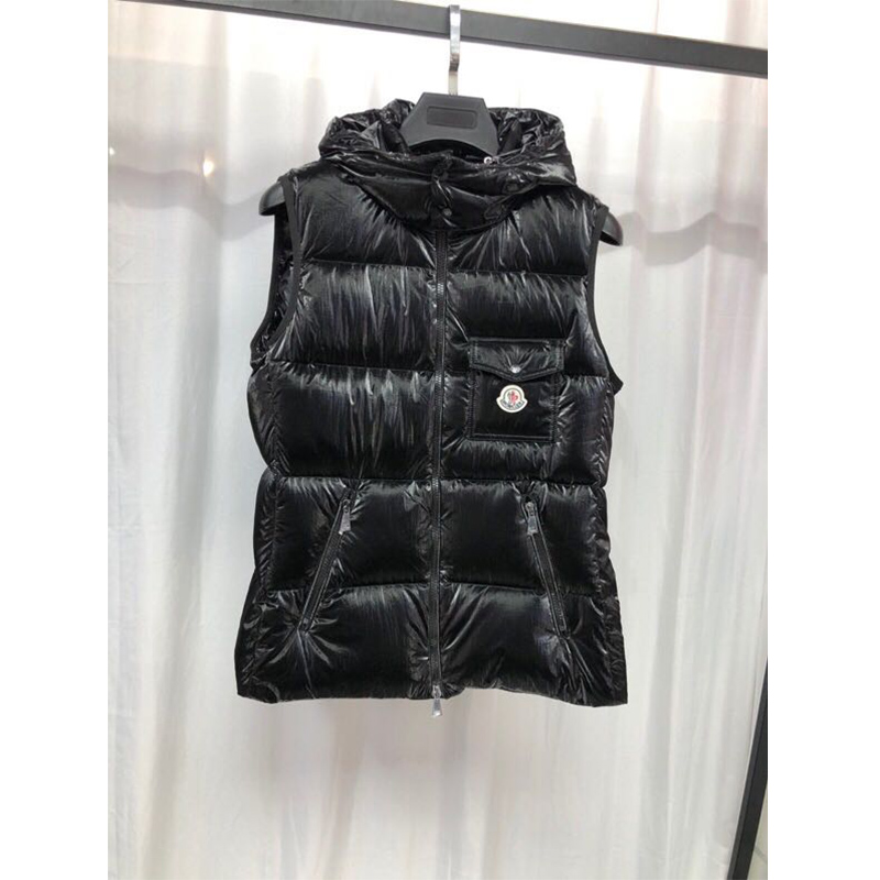 Moncler Diotis Vest In Black - DesignerGu