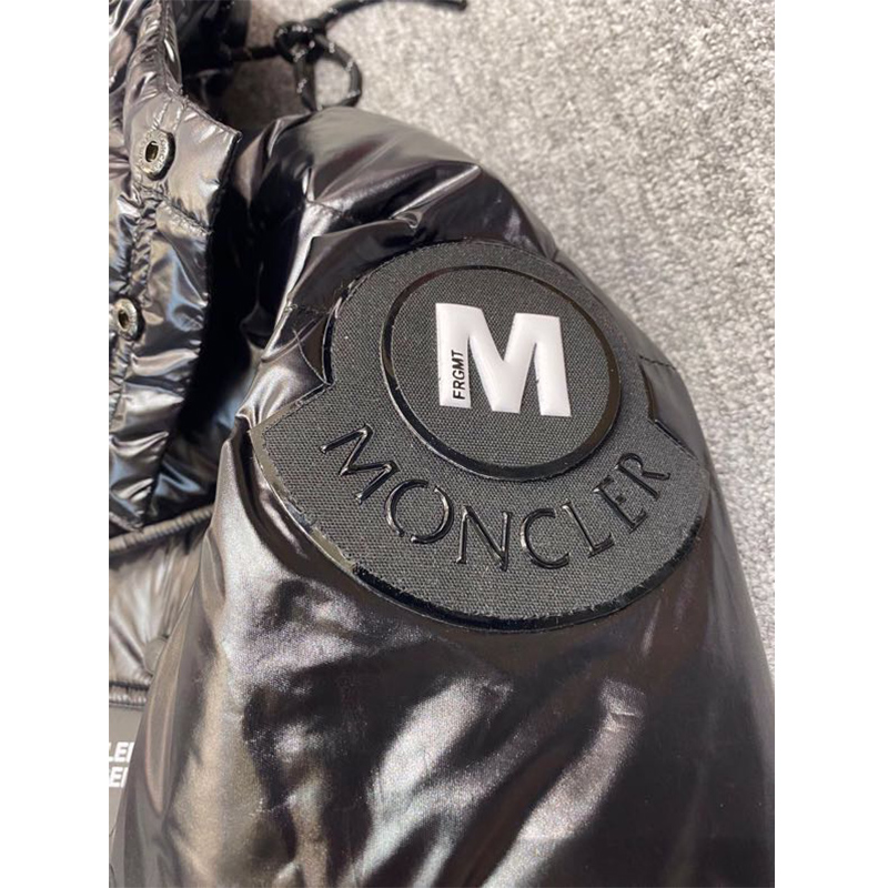 Moncler Anthemyx Short Down Jacket In Black - DesignerGu