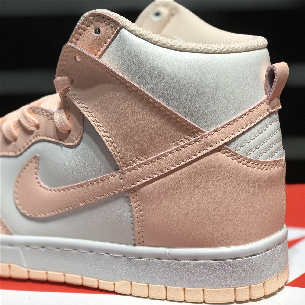 Nike Wmns SB Dunk HighCrimson Tint Sneaker - DesignerGu