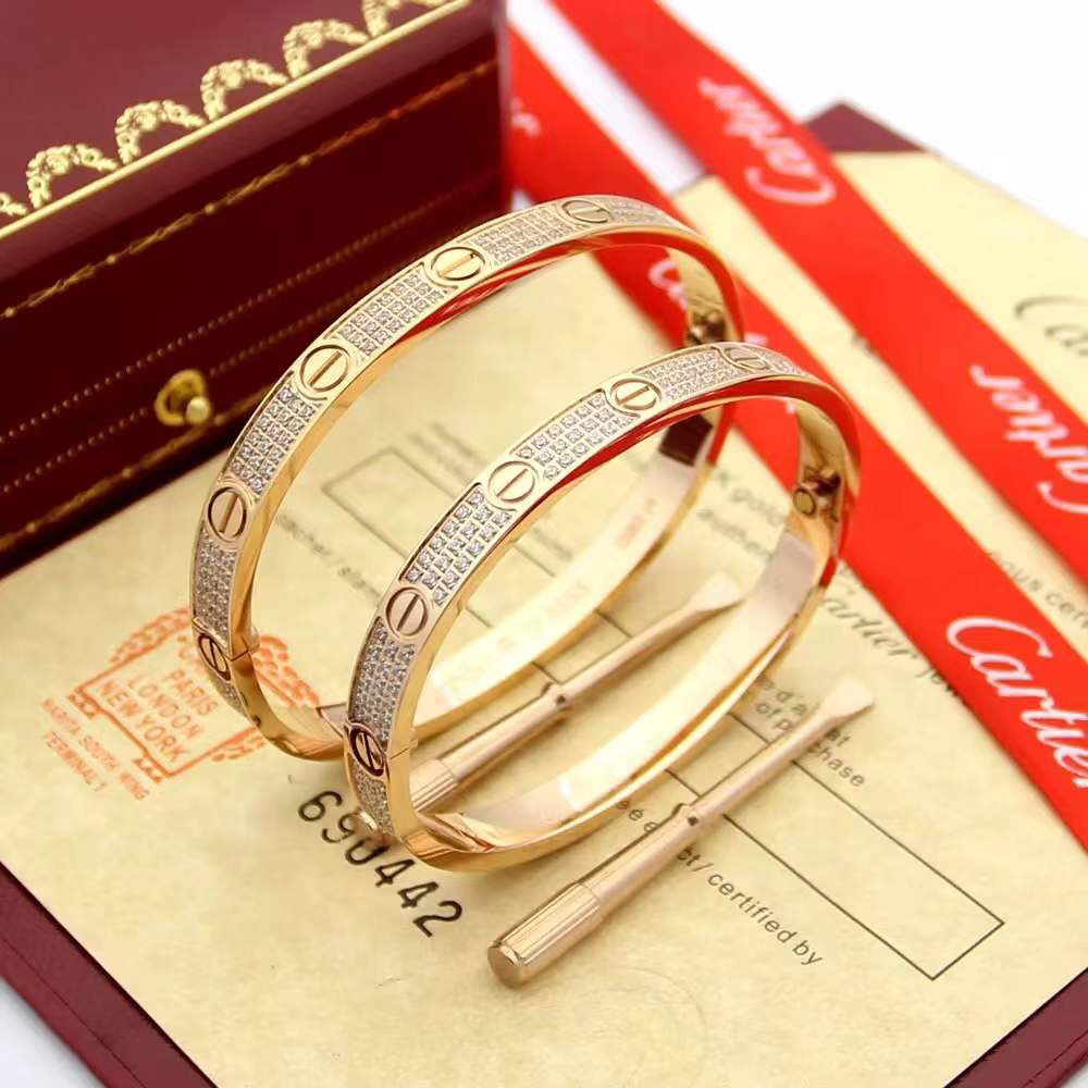 Cartier Love Bracelet - DesignerGu