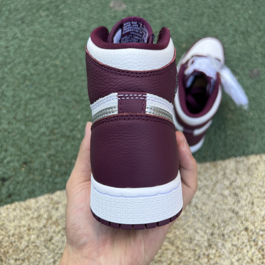 Jordan AJ 1 Retro High OG “Bordeaux” Sneaker - DesignerGu