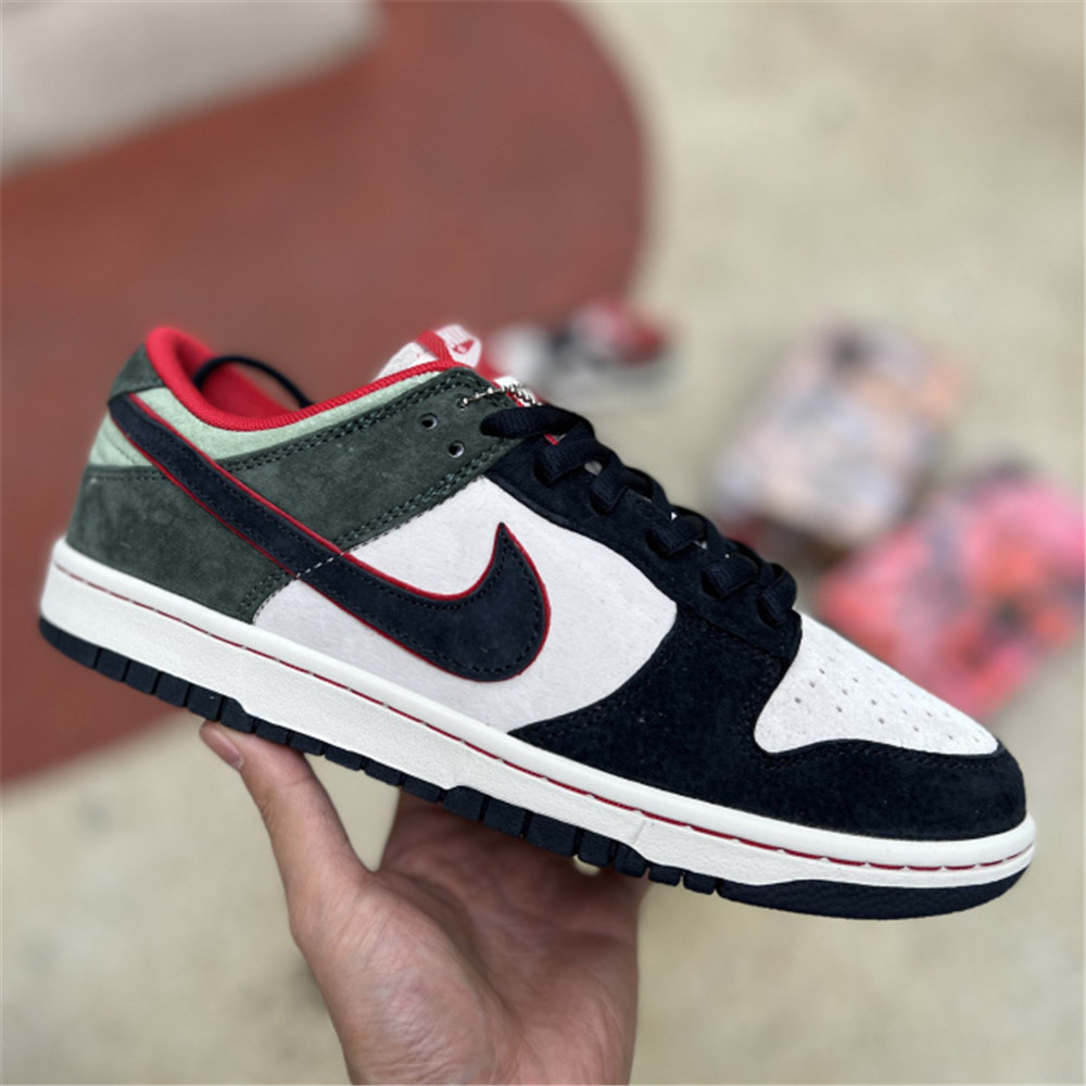 Nike Dunk Low Sneaker - DesignerGu