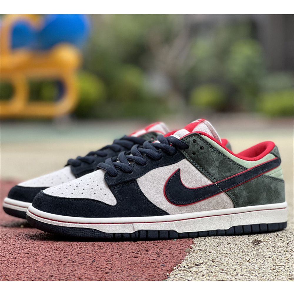 Nike Dunk Low Sneaker - DesignerGu