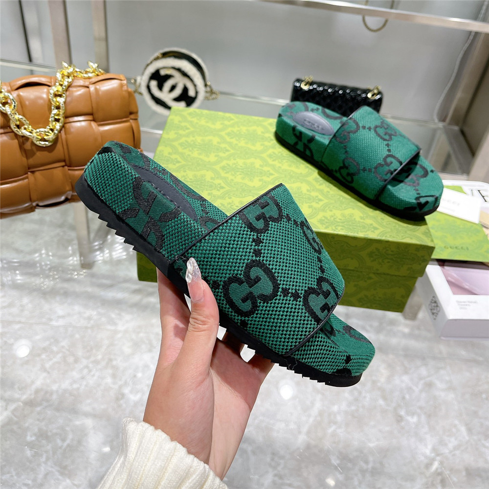 Gucci  Green GG Logo Slides - DesignerGu