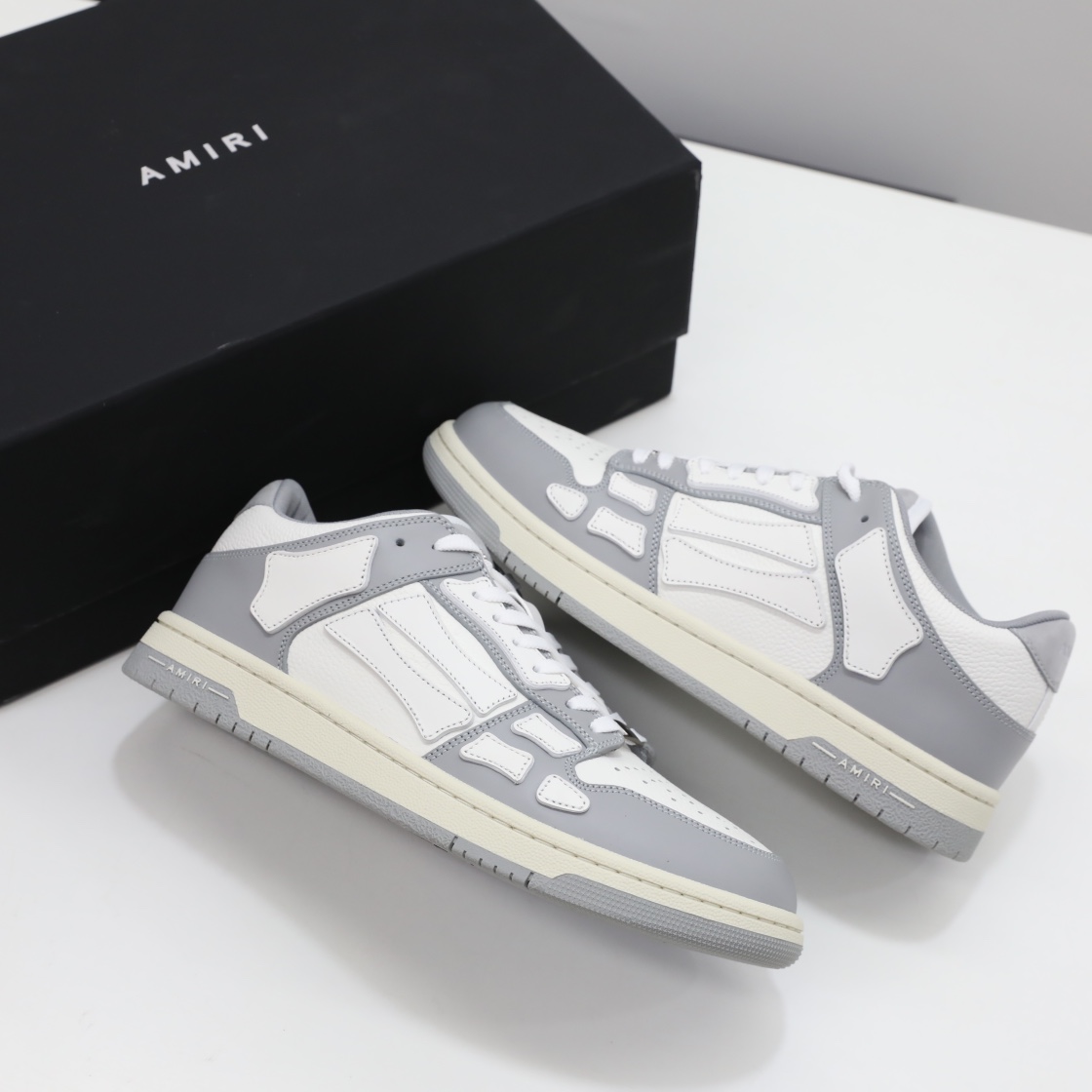 Amiri Skel-Top Low Sneaker Grey/White - DesignerGu