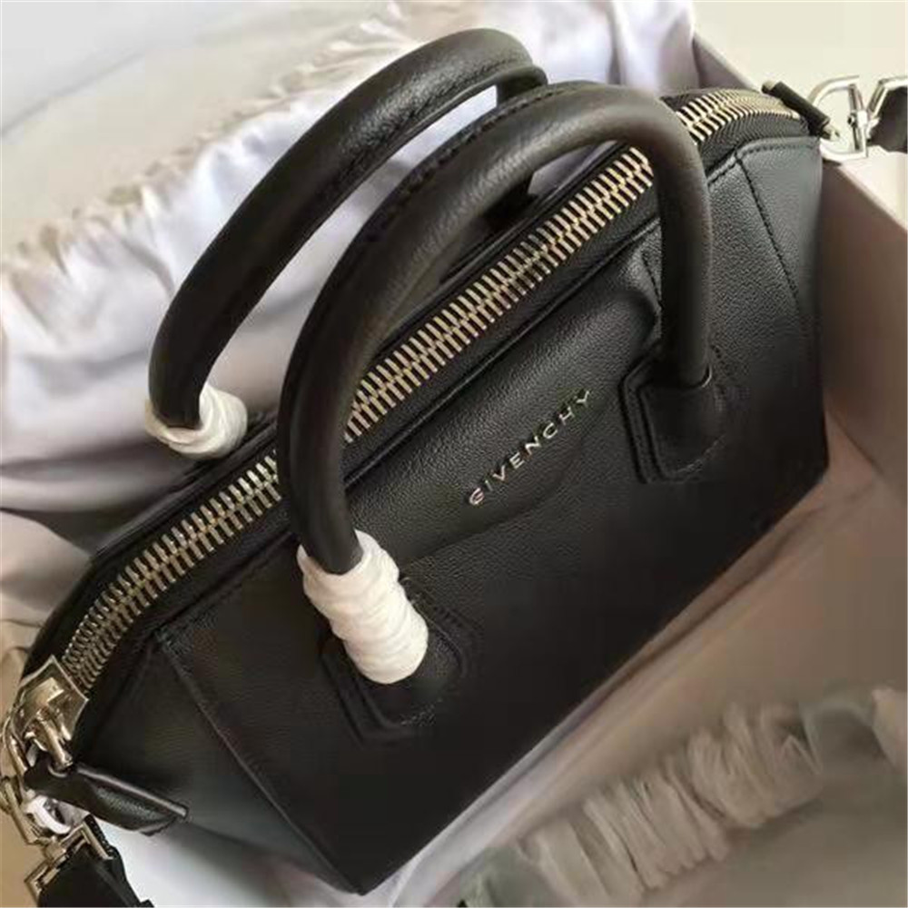 Givenchy Black Handbag(28-34-25CM) - DesignerGu