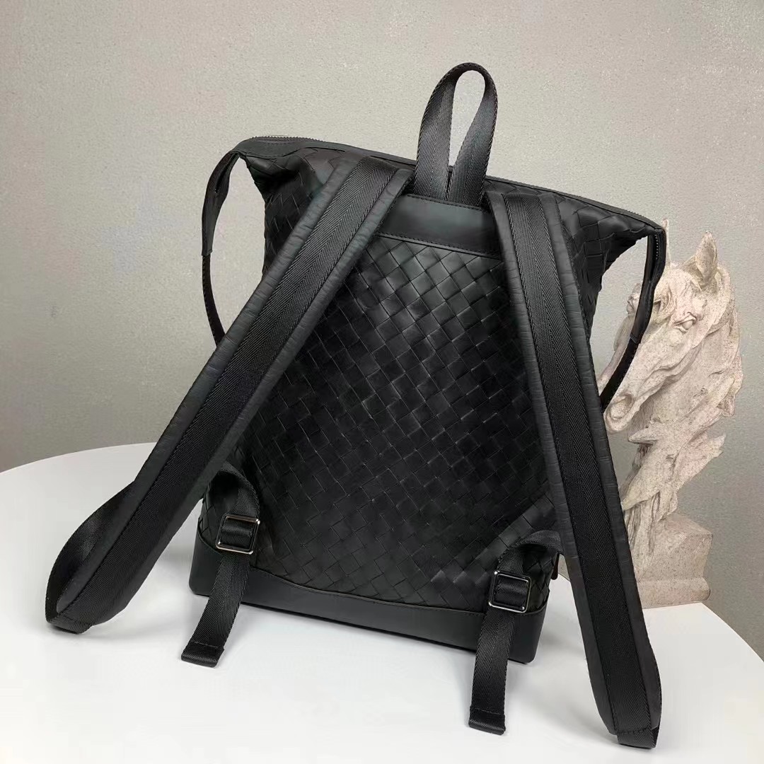 Bottega Veneta  Backpack  - DesignerGu