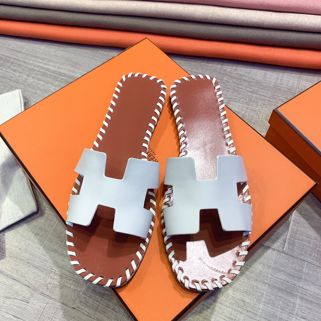 Hermes Leather Oran Sandals - DesignerGu