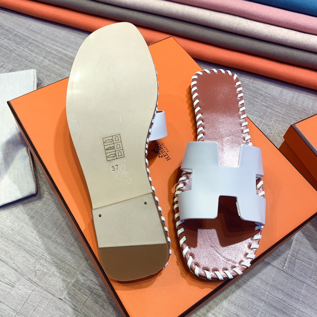 Hermes Leather Oran Sandals - DesignerGu