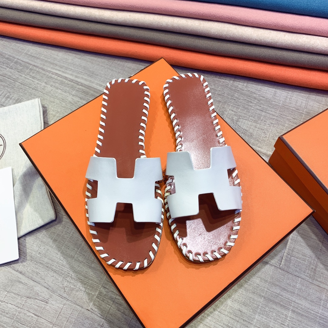 Hermes Leather Oran Sandals - DesignerGu