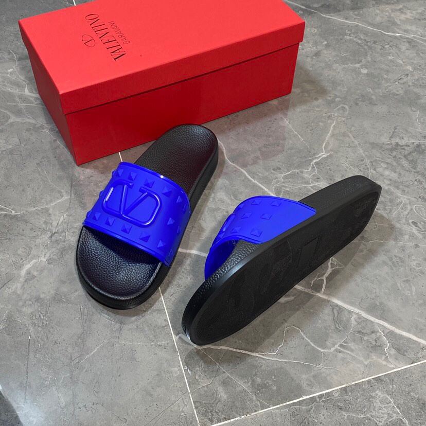 Valenti Garavani Summer V Logo Singature Sandal In Blue - DesignerGu