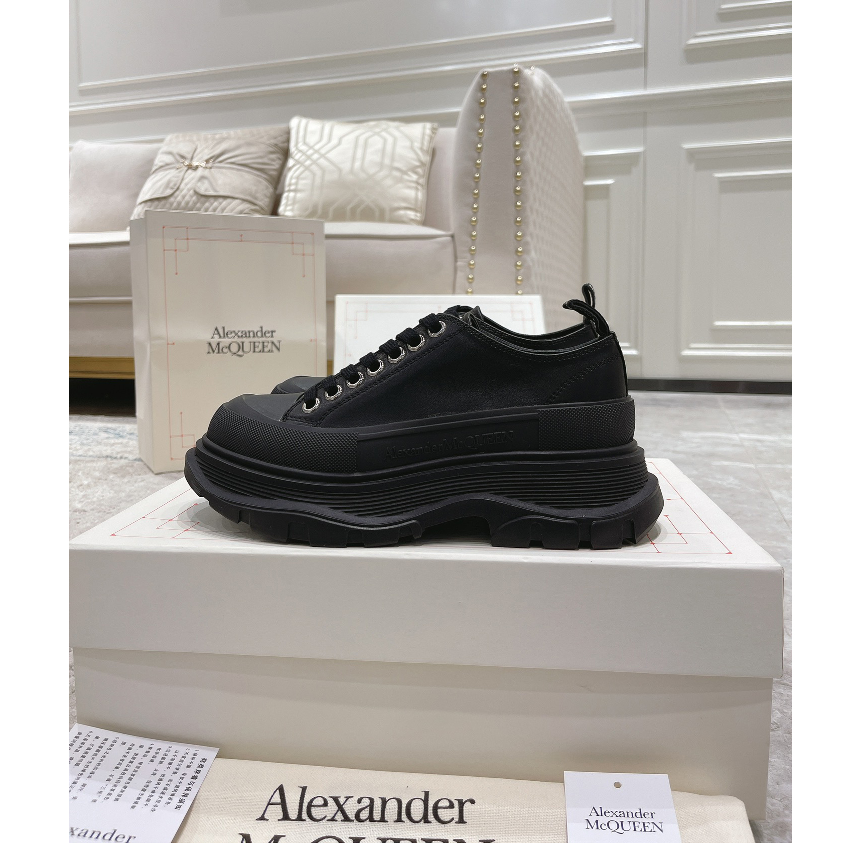 Alexander Mqueen Tread Slick Platform Low Sneakers - DesignerGu