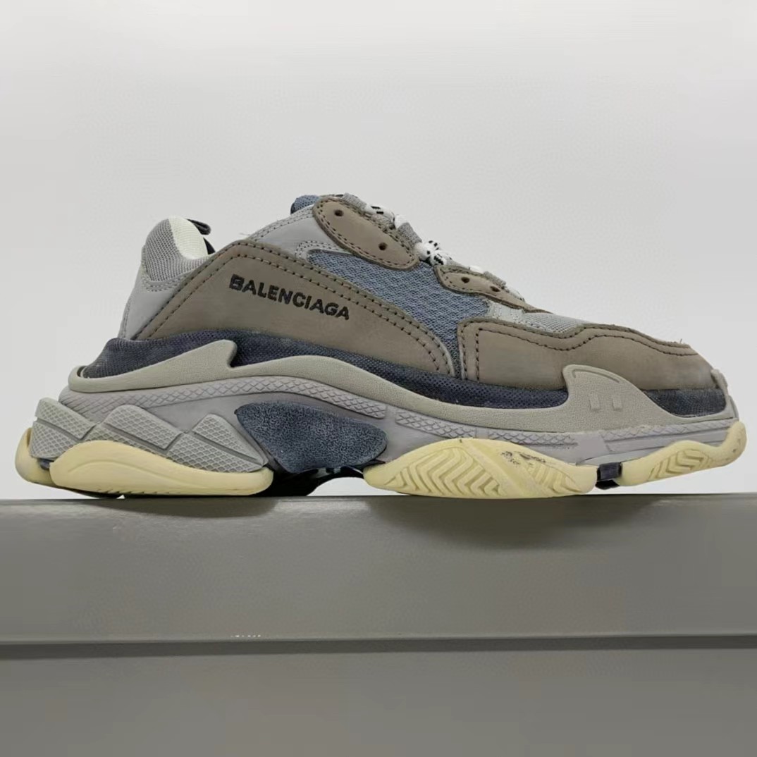 Balenciaga Triple S Sneaker  - DesignerGu