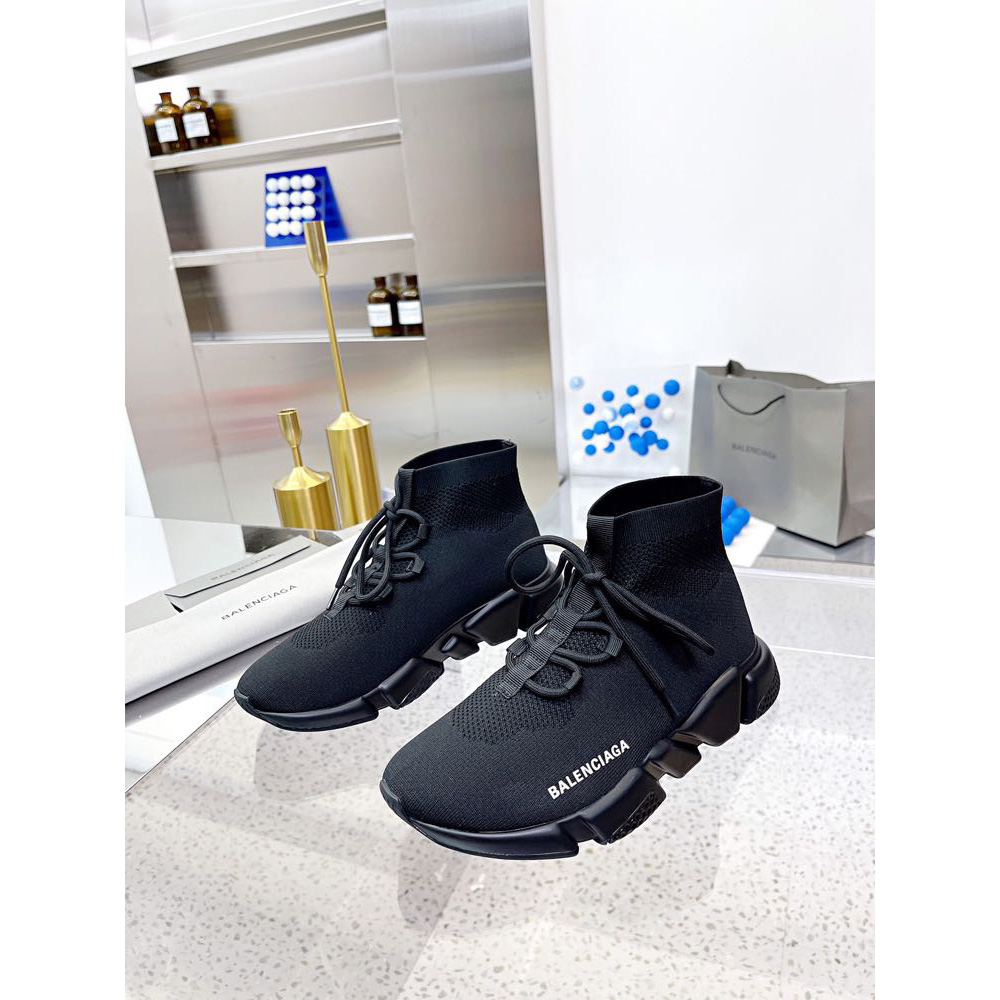 Balenciaga Men's Speed Lace-Up Sneaker In Black - DesignerGu