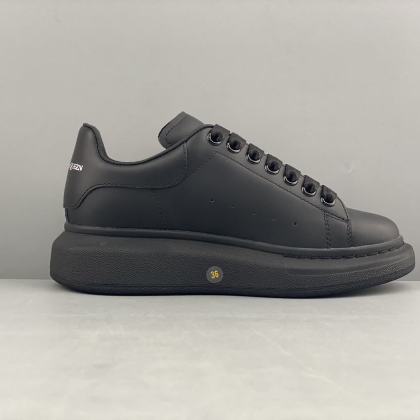 Alexander Mqueen Low-Top Sneakers     - DesignerGu