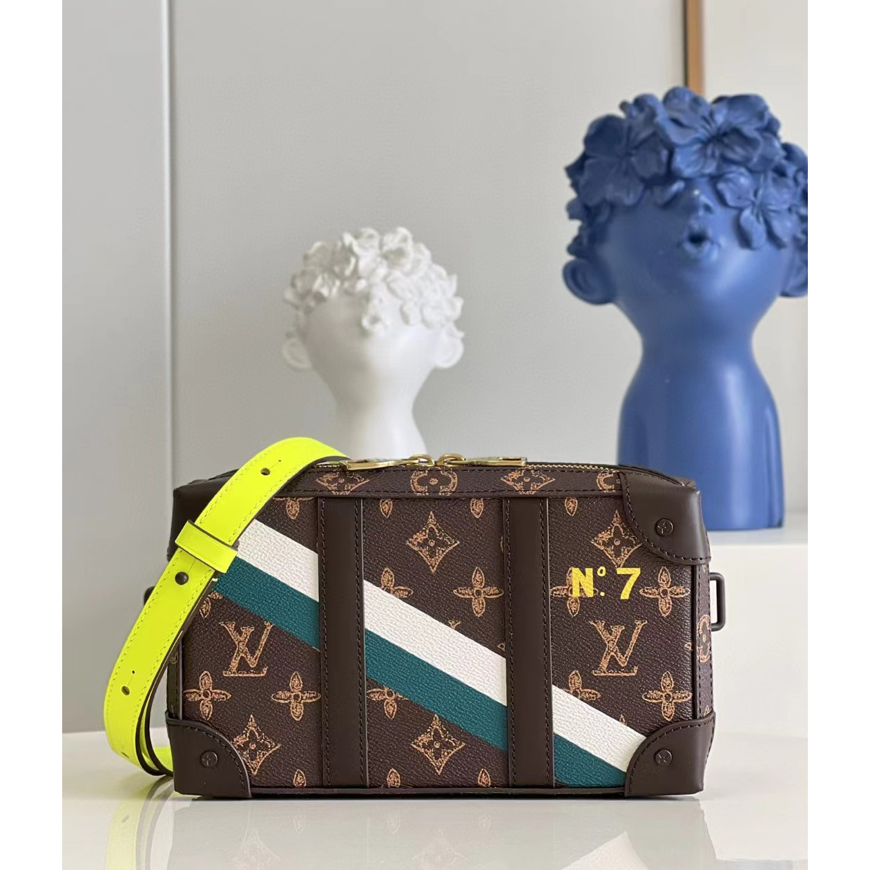 Louis Vuitton Vsoft Trunk Wearable Wallet(22.5-14-5 CM) - DesignerGu