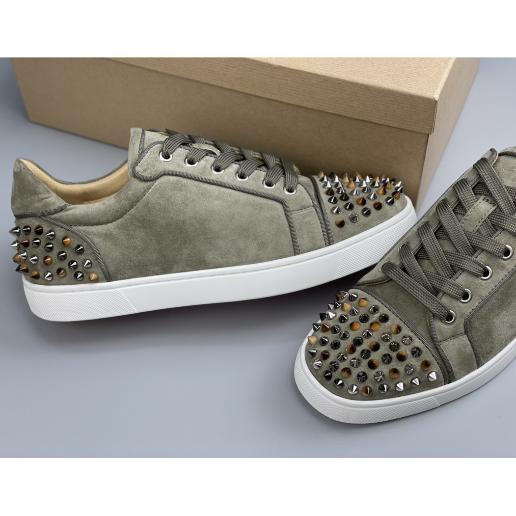 Christian Louboutin Sneaker - DesignerGu