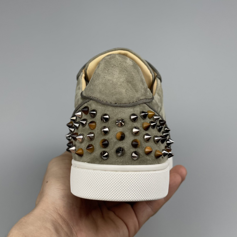 Christian Louboutin Sneaker - DesignerGu