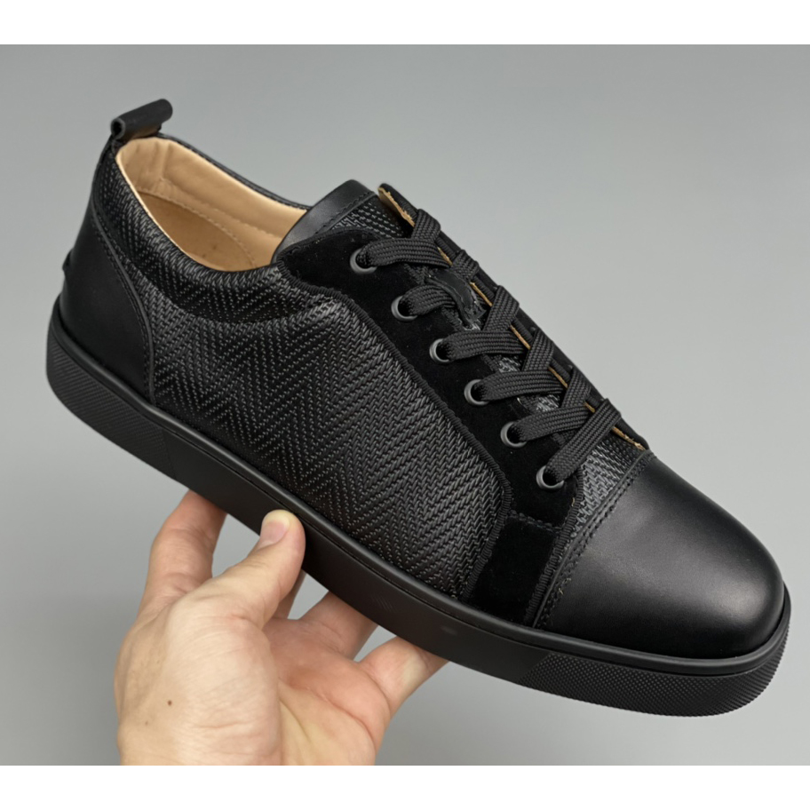 Christian Louboutin Sneaker - DesignerGu