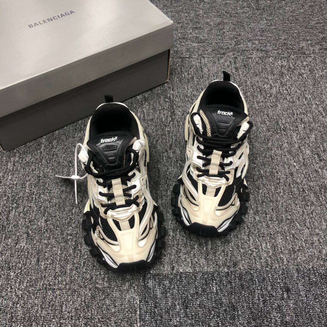 Balenciaga Track.2 Sneaker - DesignerGu