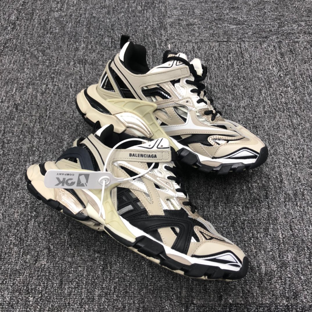 Balenciaga Track.2 Sneaker - DesignerGu