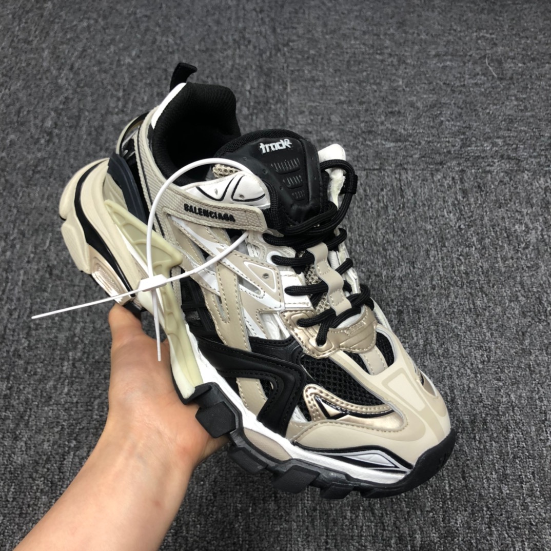 Balenciaga Track.2 Sneaker - DesignerGu