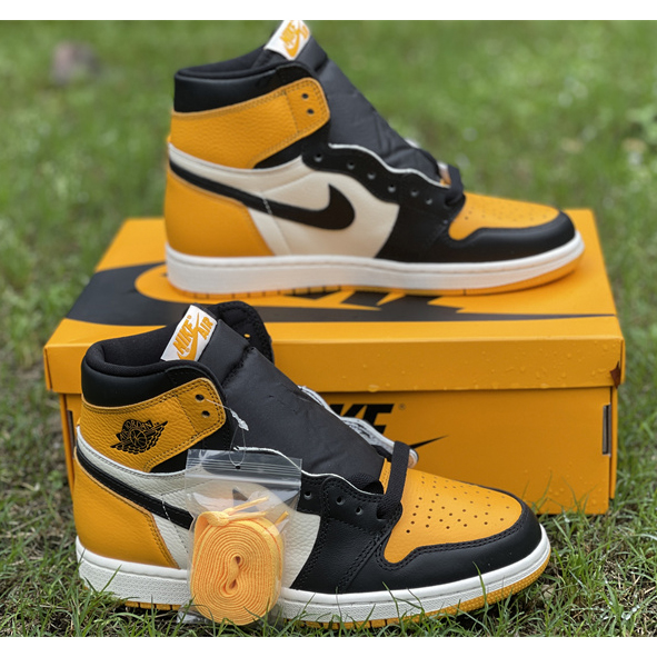 Air Jordan 1 High OG 'Yellow Toe' Sneaker  555088-711 - DesignerGu