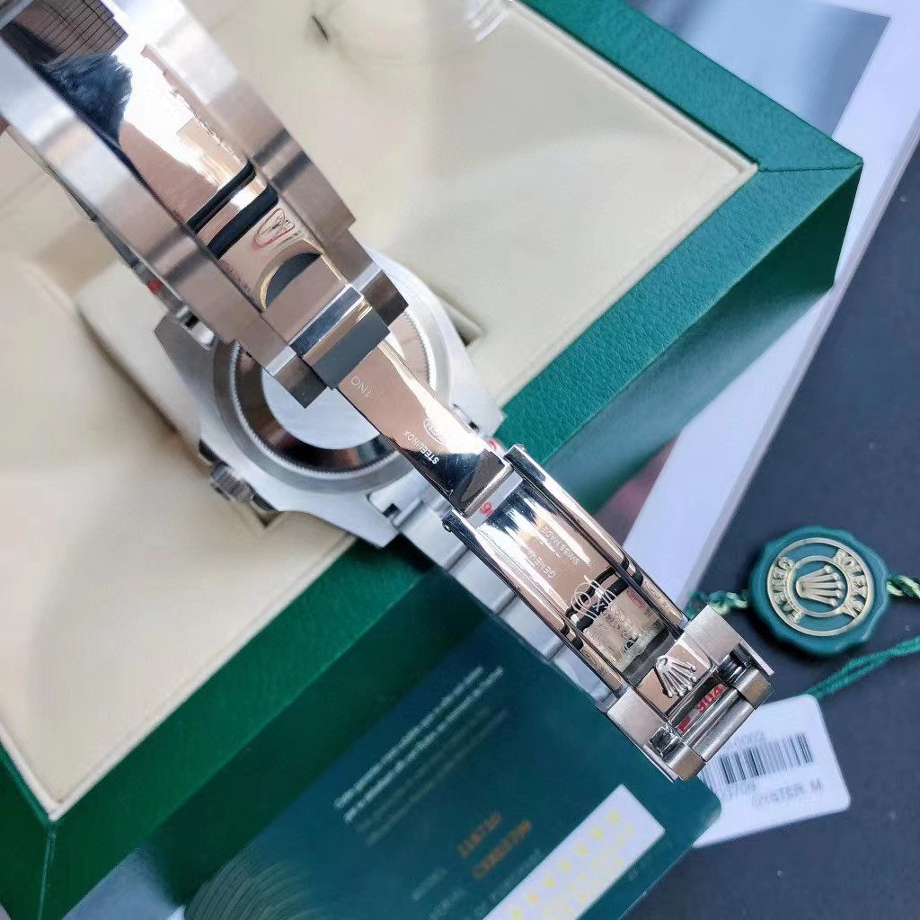 Rolex Watch   - DesignerGu