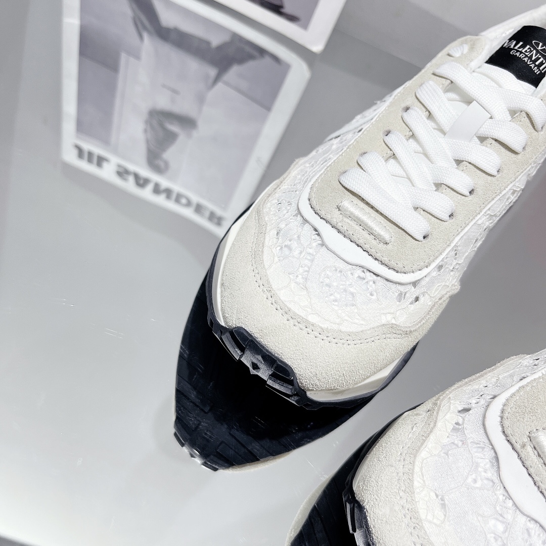 Valenti  Hollow Out Series Sneaker - DesignerGu