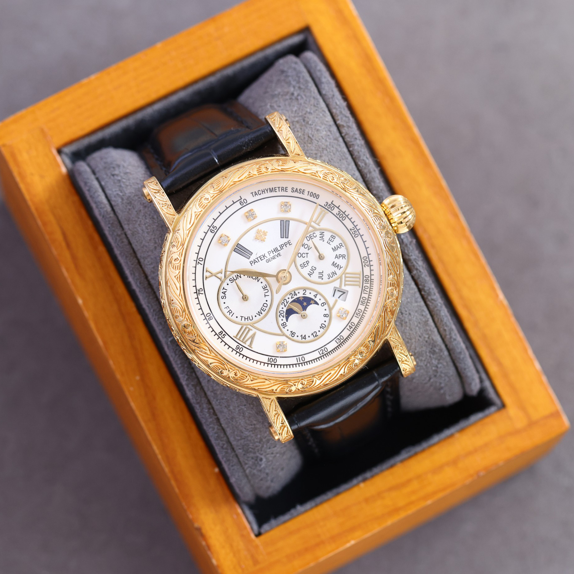 Patek Philipps Sa Watch  42mm - DesignerGu