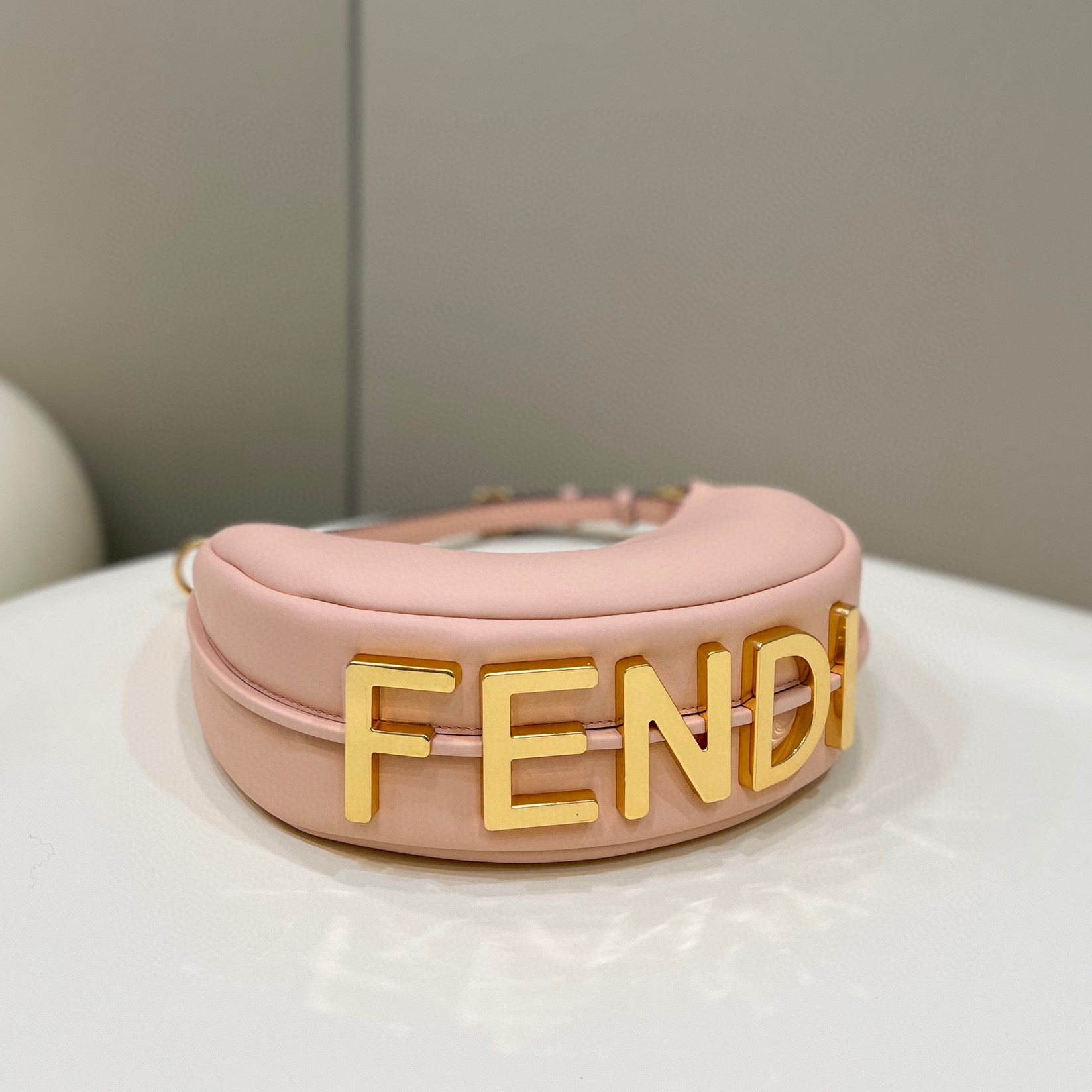 Fendi Graphy  Leather Bag(29*24.5*10cm) - DesignerGu