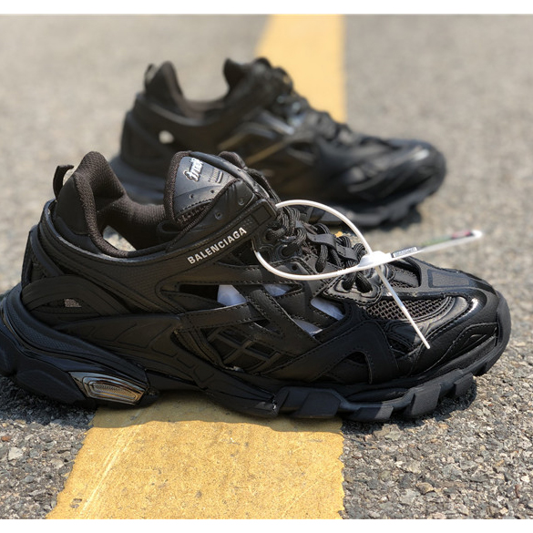 Balenciaga Track 4.0 Sneaker - DesignerGu