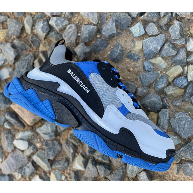 Balenciaga Triple S Sneaker - DesignerGu