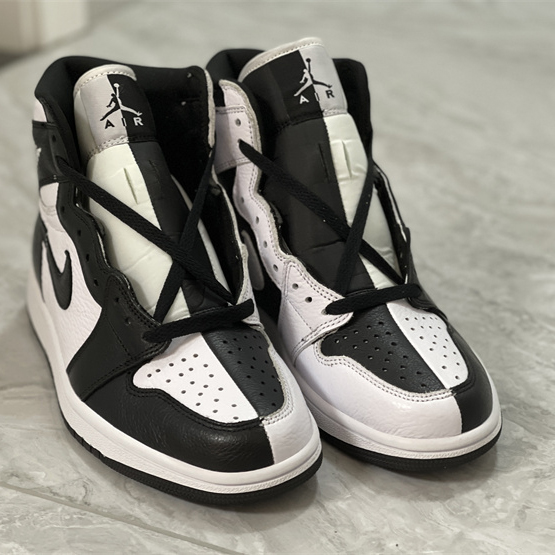 Air Jordan 1 High OG'Invert' Sneaker   DR0501-101 - DesignerGu