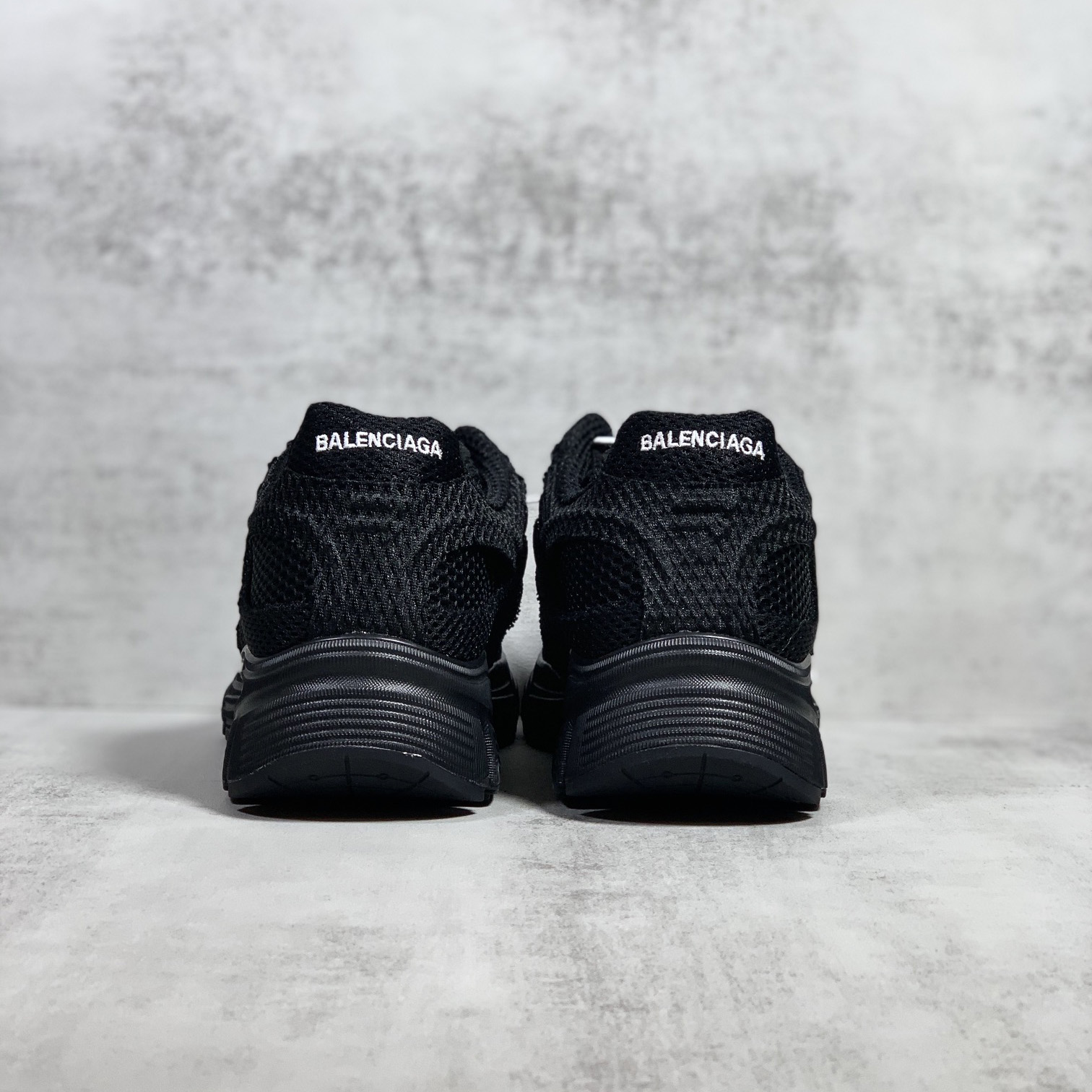 Balenciaga Men's Phantom Sneaker Washed In Black - DesignerGu