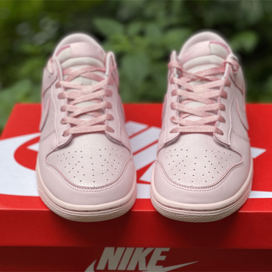 NIKE Dunk Low SE (GS) Sneaker    921803-601 - DesignerGu