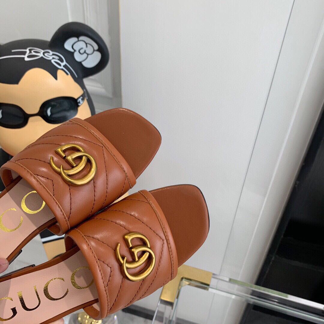 Gucci Women's Slide With Double G - DesignerGu