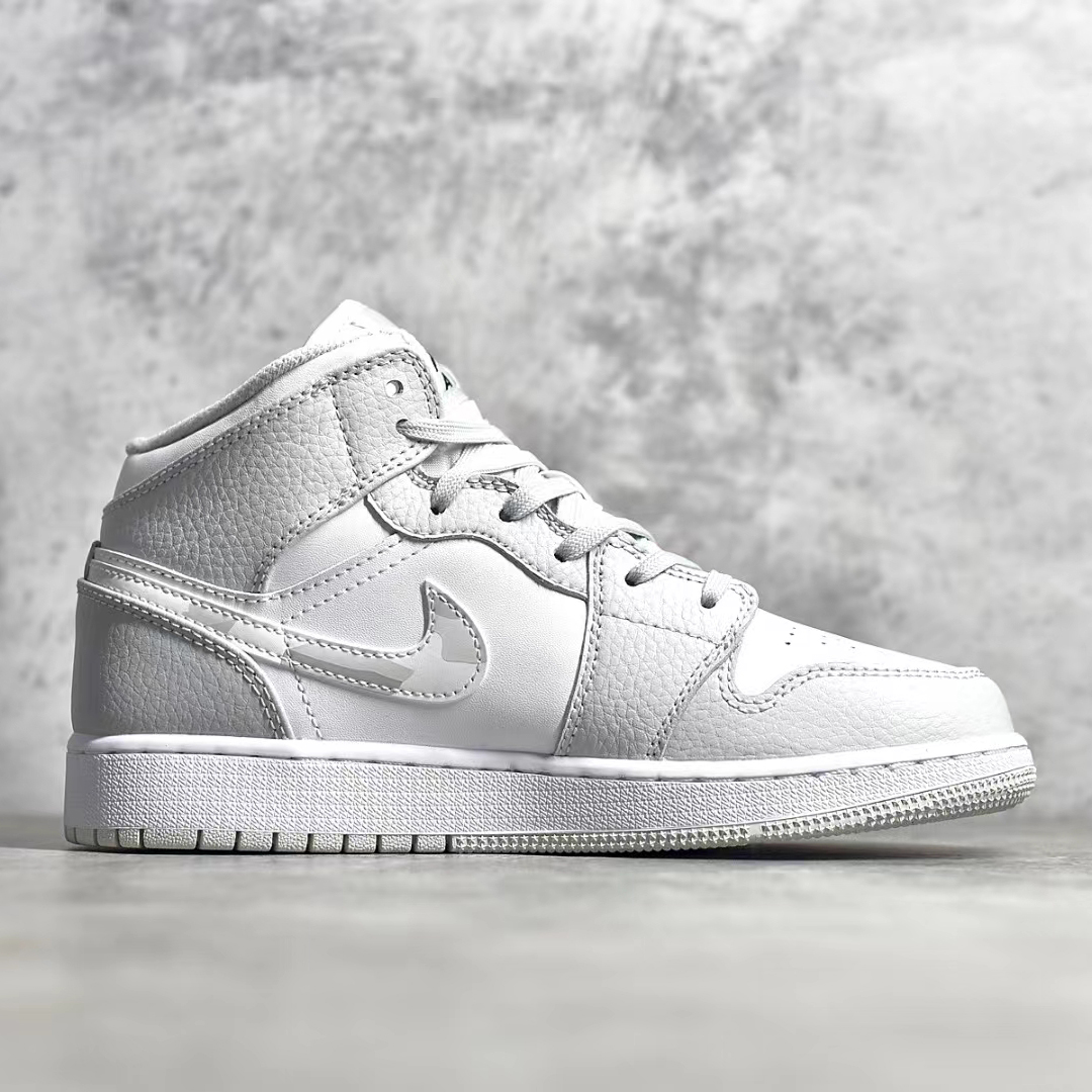 Air Jordan 1 Sneaker     - DesignerGu