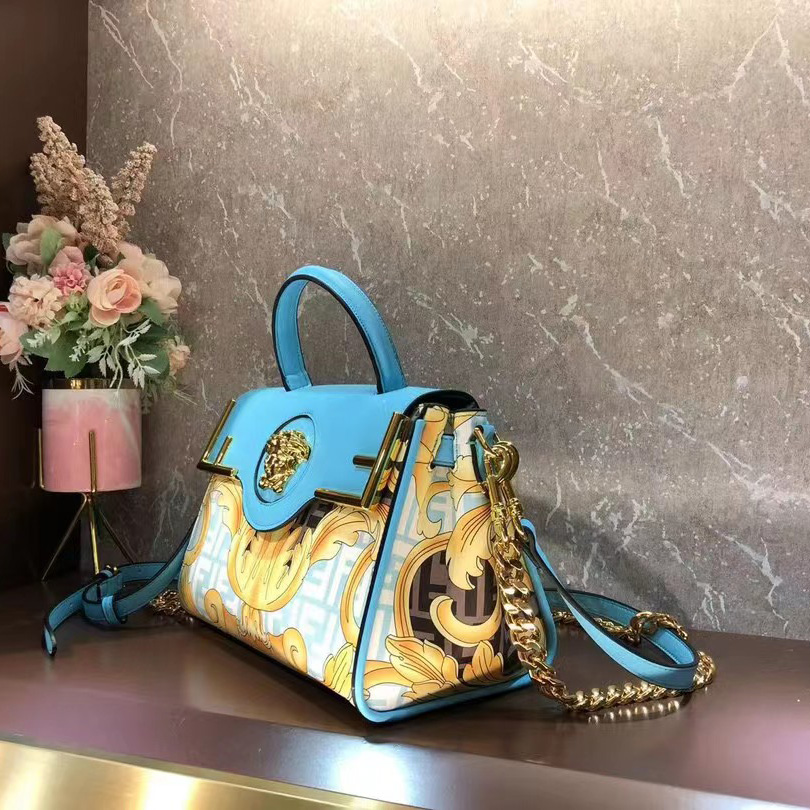 Versace Fendace La Medusa Medium Handbag(25-22-15cm) - DesignerGu