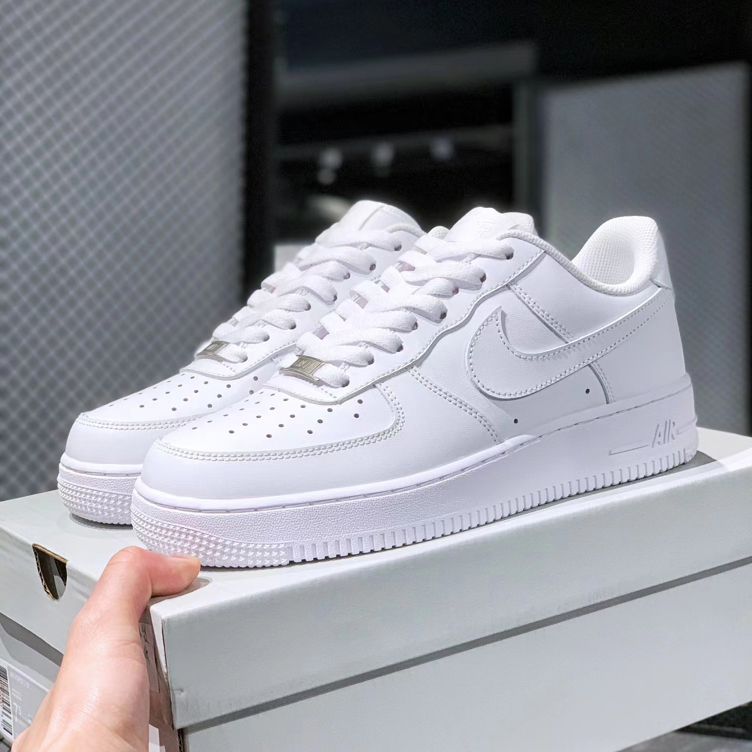 Nike Air Force 1 Low '07   Sneaker   - DesignerGu