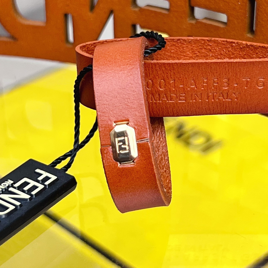 Fendi Leather Belt  - DesignerGu