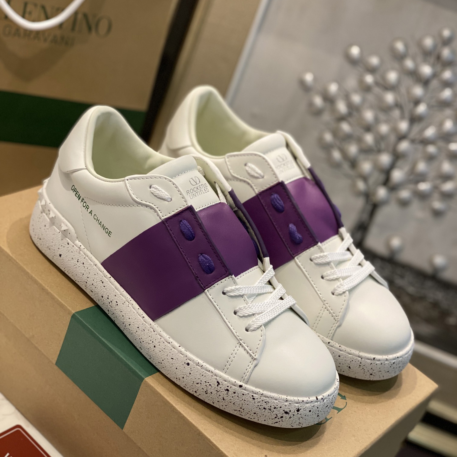 Valenti Open For A Change Sneaker In Bio-Based Material In White/Sunset Purple - DesignerGu