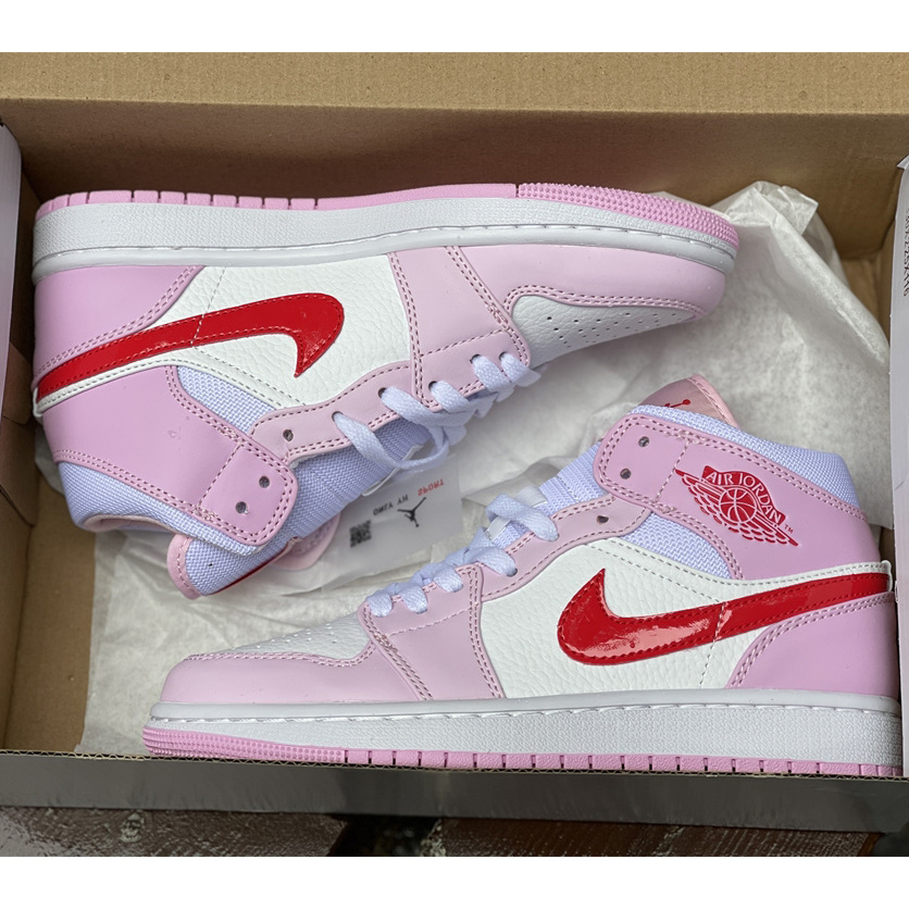 Nike Wmns Air Jordan 1 Mid