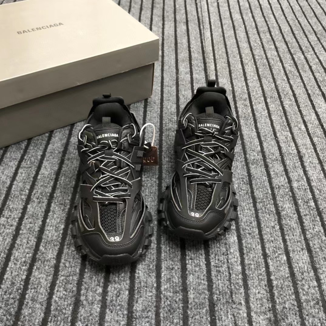 Balenciaga Track  Sneaker - DesignerGu