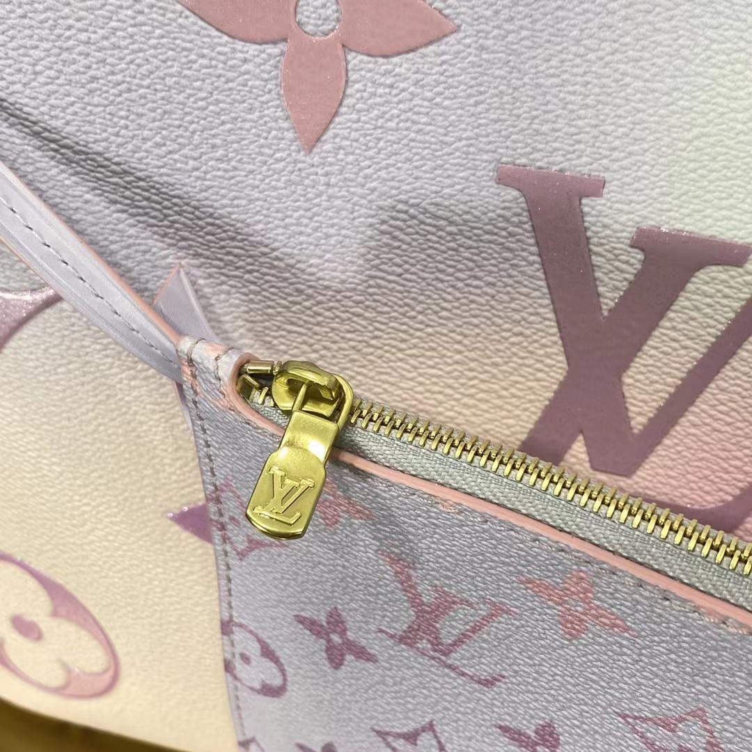 Louis Vuitton Neverfull MM Tote(31-28-14cm) - DesignerGu