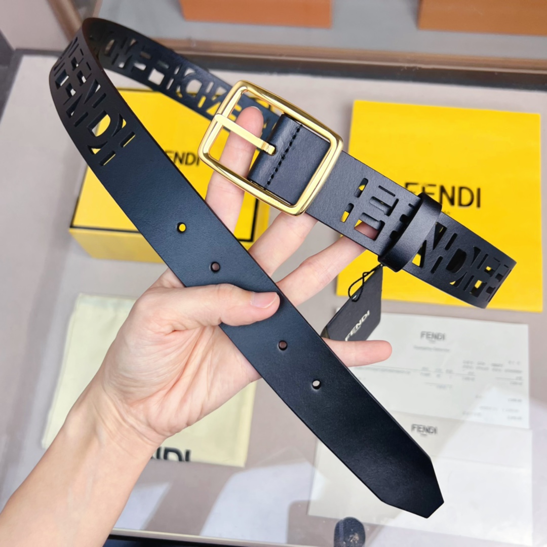 Fendi Leather Belt  - DesignerGu