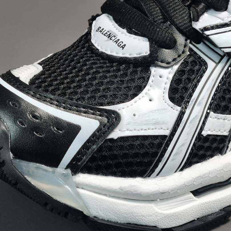 Balenciaga Runner Sneakers - DesignerGu