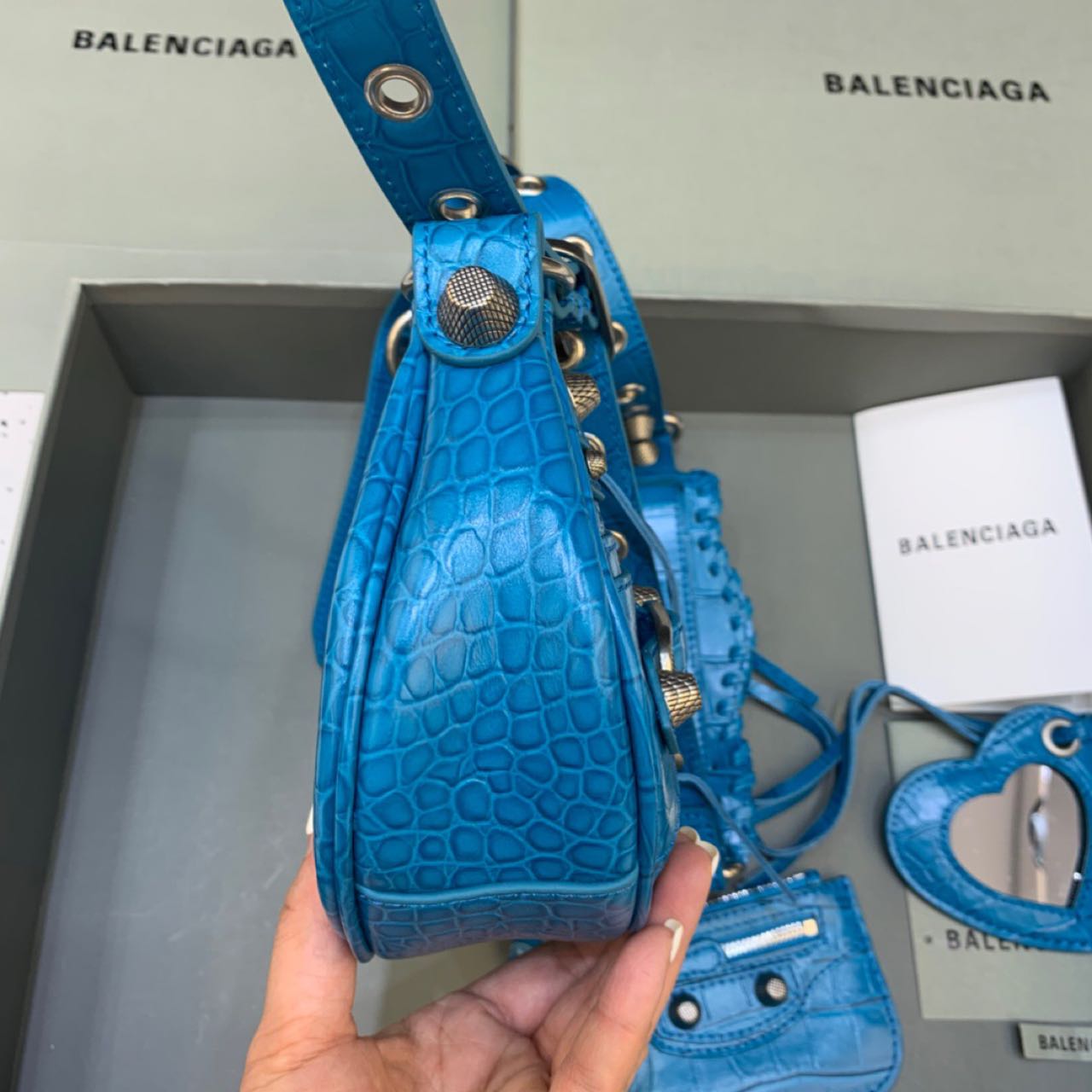 Balenciaga Le Cagole XS Shoulder Bag In Blue(26-12-6cm) - DesignerGu